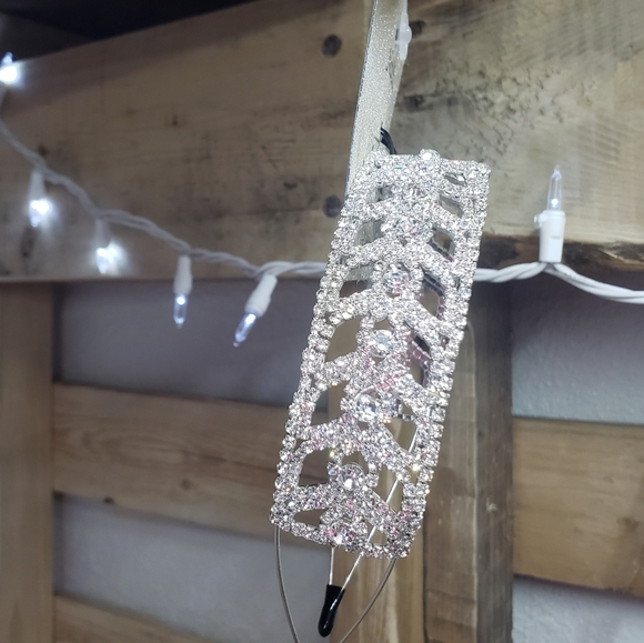 Luxury Natasha rhinestone headband wide silver wedding bridesmaid valentines - Picture 9 of 14